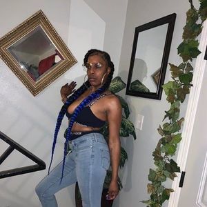 Meet your Posher, Keisha